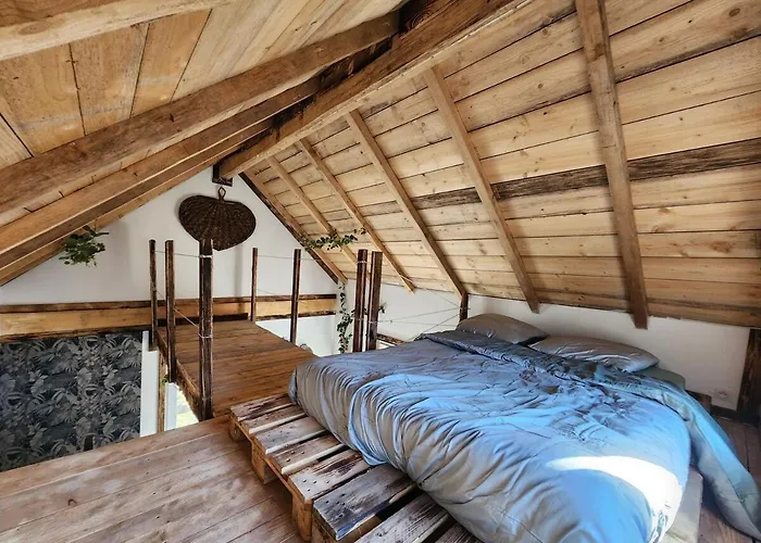 De La Comte Шале